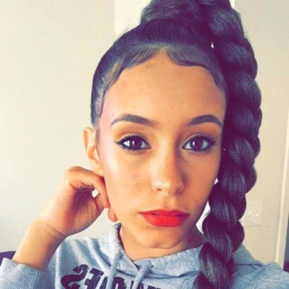 Meet your Posher, Jazmin - Picture 1 of 1